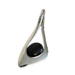 Lia Sophia Black Stone Pendant Silver Tone Asymmetrical Design Statement